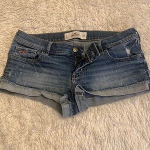 Hollister denim shorts. Short shorts. Daisy dukes.